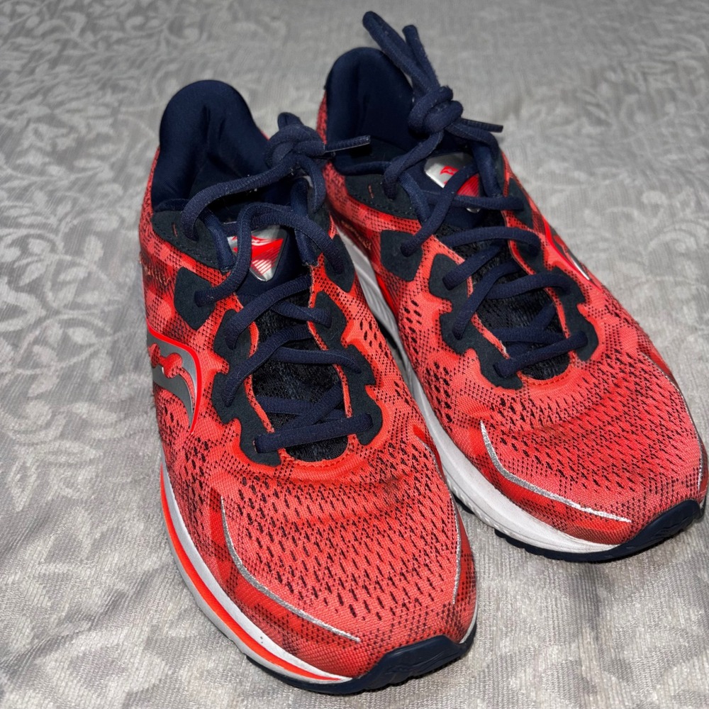 Saucony Guide 14 Running Shoes Womens 9.5 Red Stability S10681-16